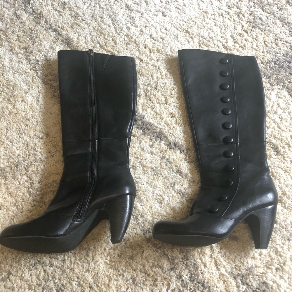 High heel boots